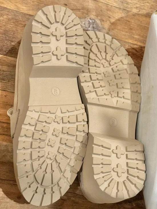 Madden Girl Beige Loafer 9 - Picture 11 of 14